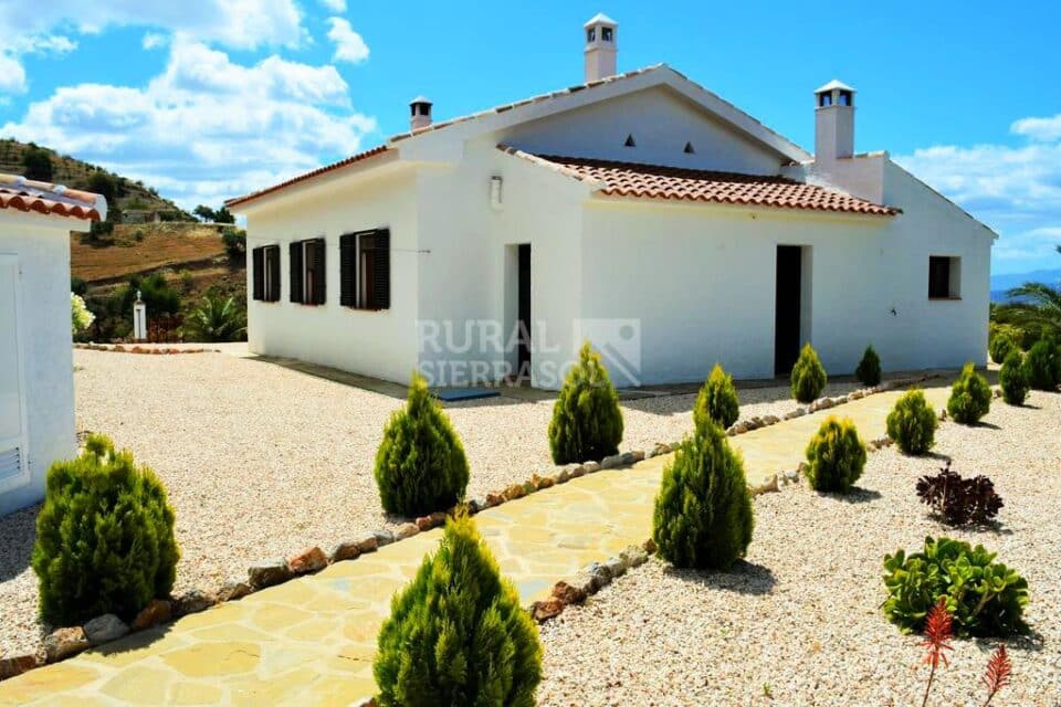 Preciosa Casa Rural en El chorro, con chimenea, piscina y barbacoa - Imagen 5