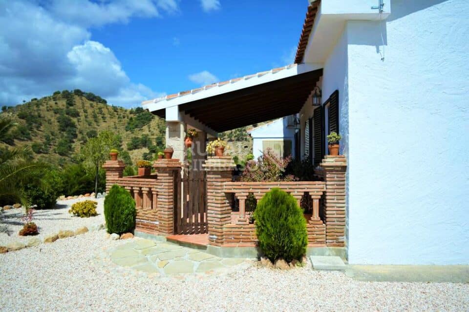 Preciosa Casa Rural en El chorro, con chimenea, piscina y barbacoa - Imagen 6