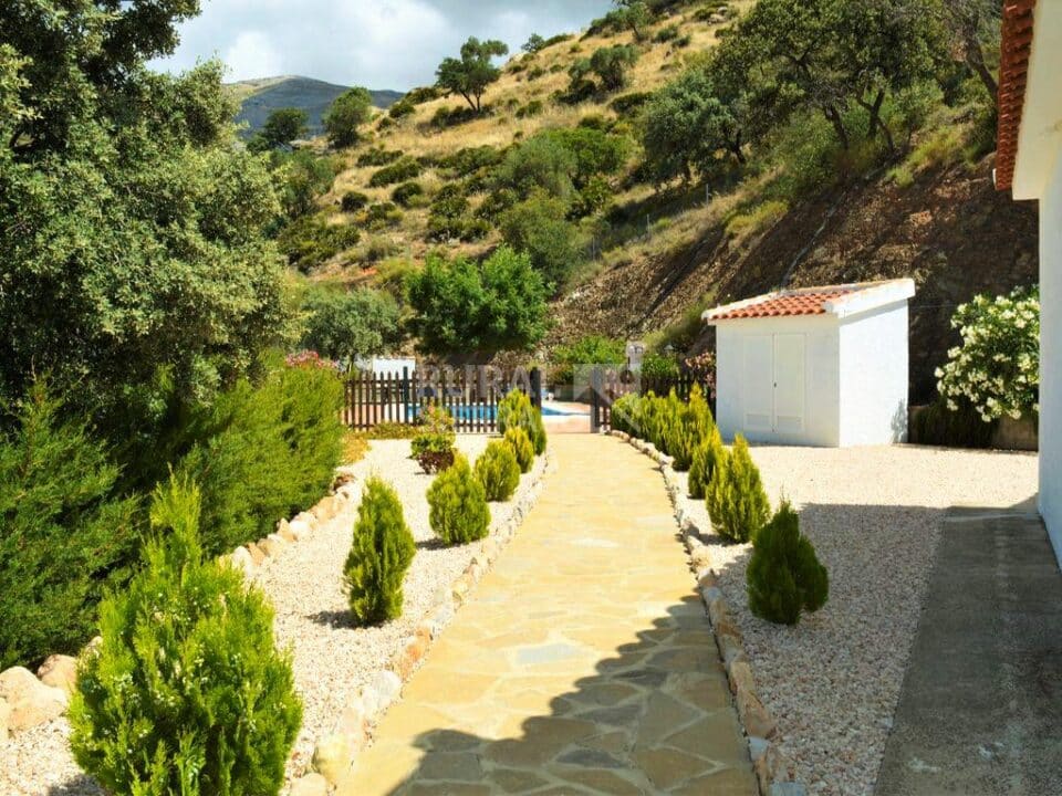 Preciosa Casa Rural en El chorro, con chimenea, piscina y barbacoa - Imagen 18