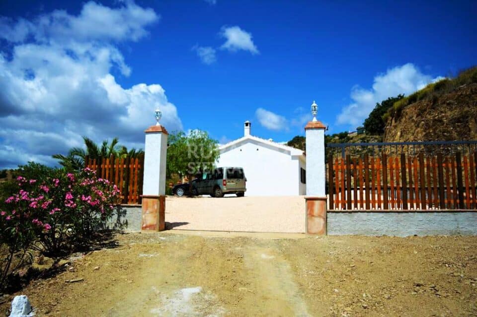 Preciosa Casa Rural en El chorro, con chimenea, piscina y barbacoa - Imagen 48