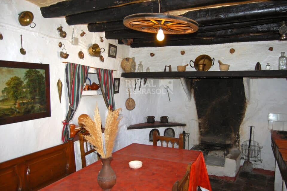 Chimenea de Casa rural en Alfarnatejo (Málaga)-1100