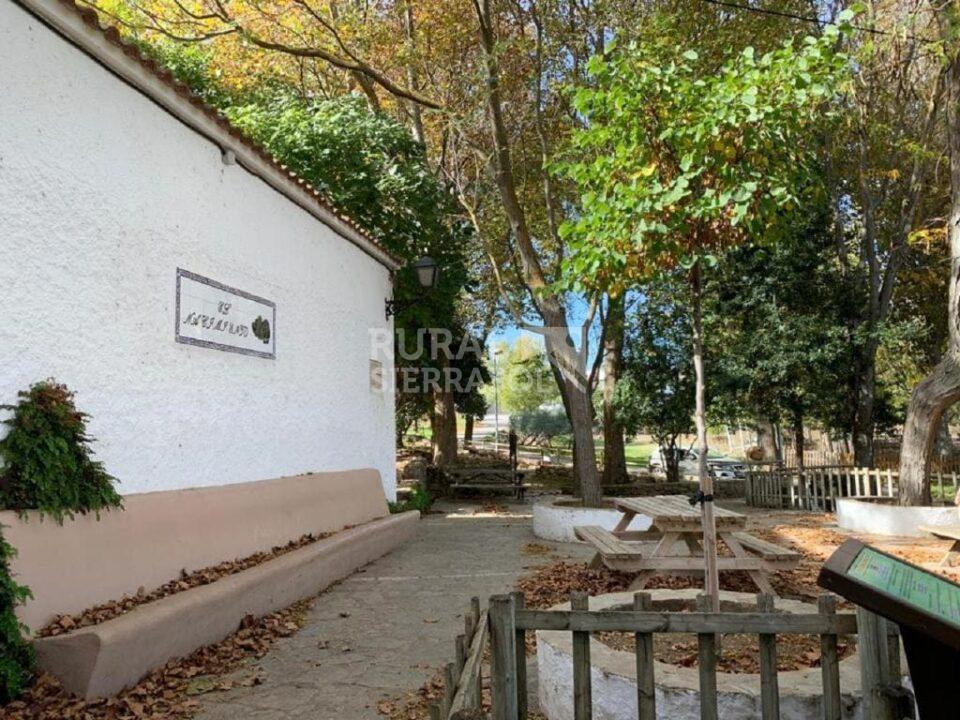 Acogedora Casa Rural en Cuevas del Becerro, con chimenea y calefacción - Imagen 24