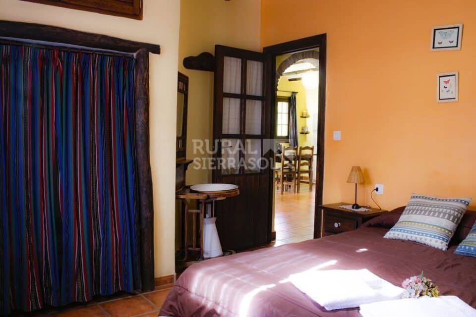 Acogedora Casa Rural en Órgiva, con gran zona de césped, barbacoa y piscina - Imagen 18