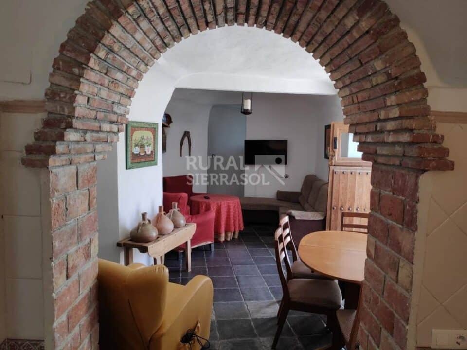 Confortable casa cueva en Baza, con piscina, chimenea y barbacoa - Imagen 19