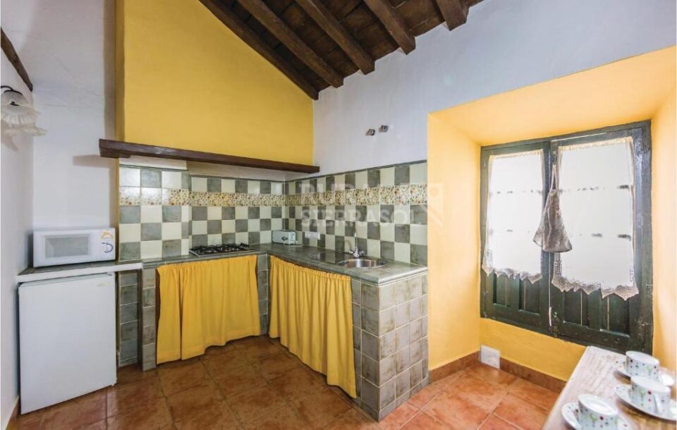 Cocina de Casa rural en Cuevas del Becerro (Málaga)-1091