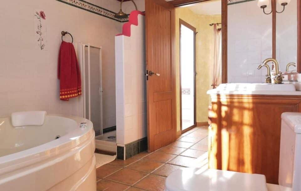 Preciosa Casa Rural en Algatocín, con Piscina, aire acondicionado y barbacoa - Imagen 4