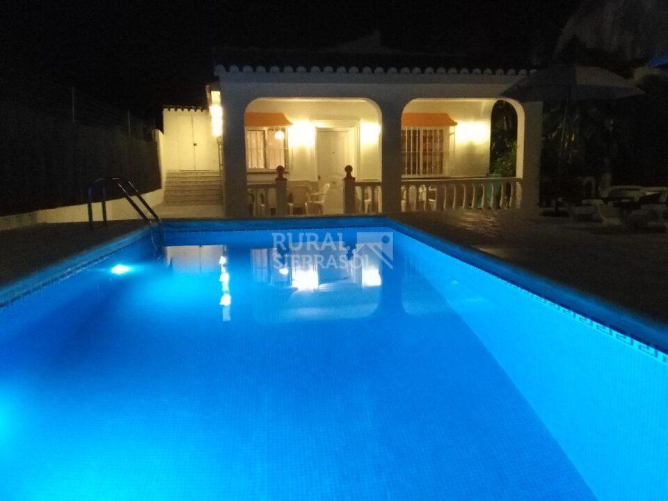 Piscina iluminada de Casa rural en Frigiliana (Málaga)-0829