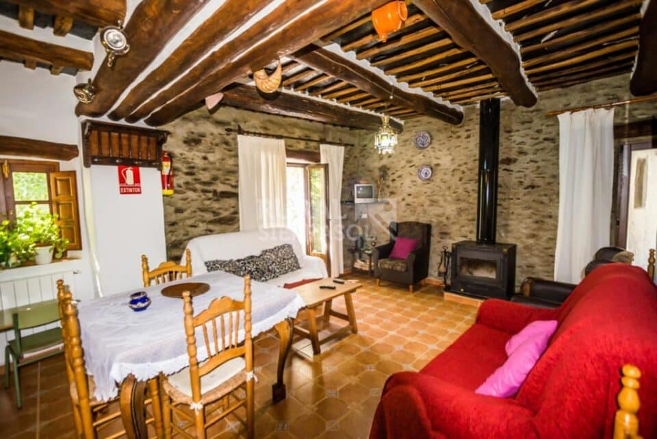 Centenaria Casa Rural en Bubión, con unas vistas impresionantes a la sierra - Imagen 2