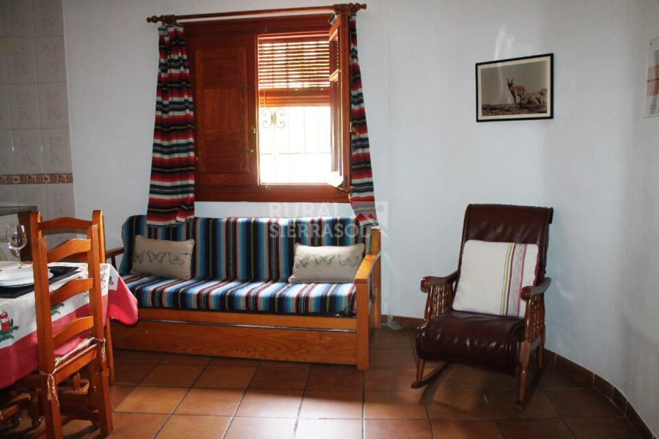 Bonito Apartamento Rural en Capileira, con calefacción central y wifi - Imagen 2