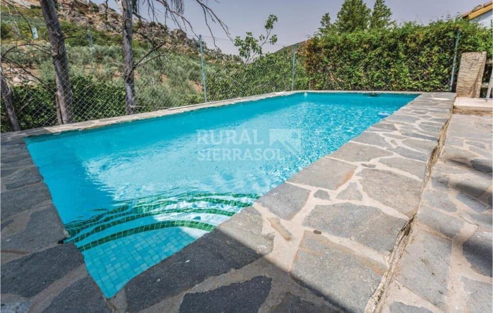 Piscina de Casa rural en Cuevas del Becerro (Málaga)-1091