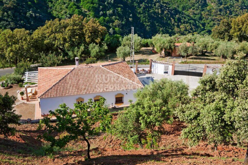 Casa Rural en Jubrique con chimenea, barbacoa y piscina - Imagen 25
