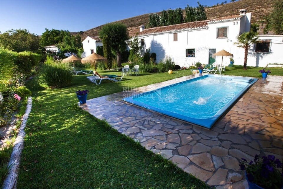 Acogedor Conjunto Rural en Padul, con piscina y barbacoa - Imagen 2