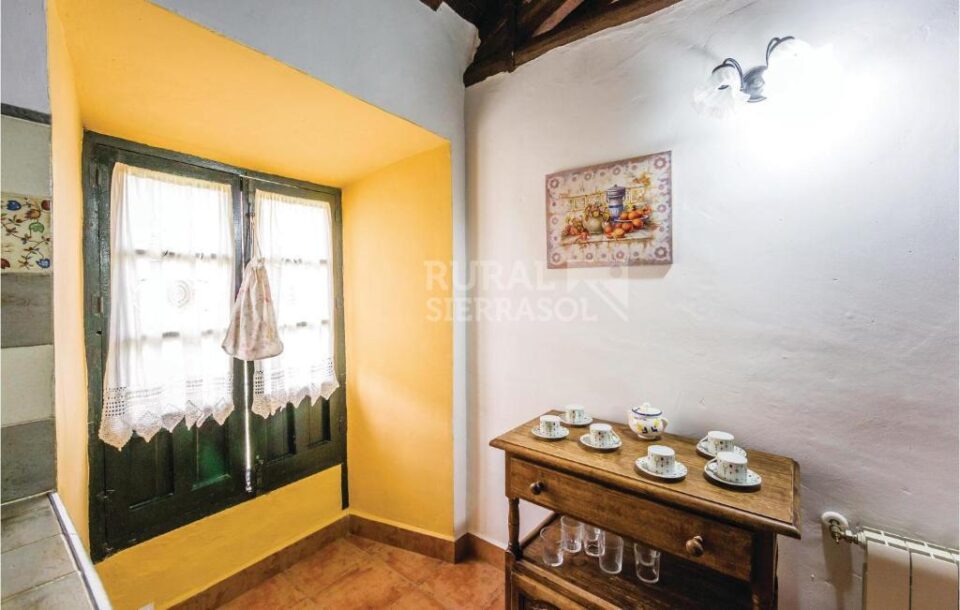 Ventana de cocina de Casa rural en Cuevas del Becerro (Málaga)-1091