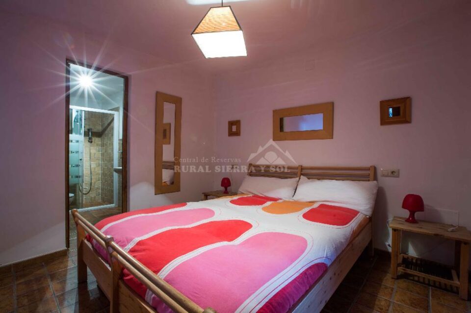 Espléndida casa rural en Laroles, con piscina y wifi - Imagen 19