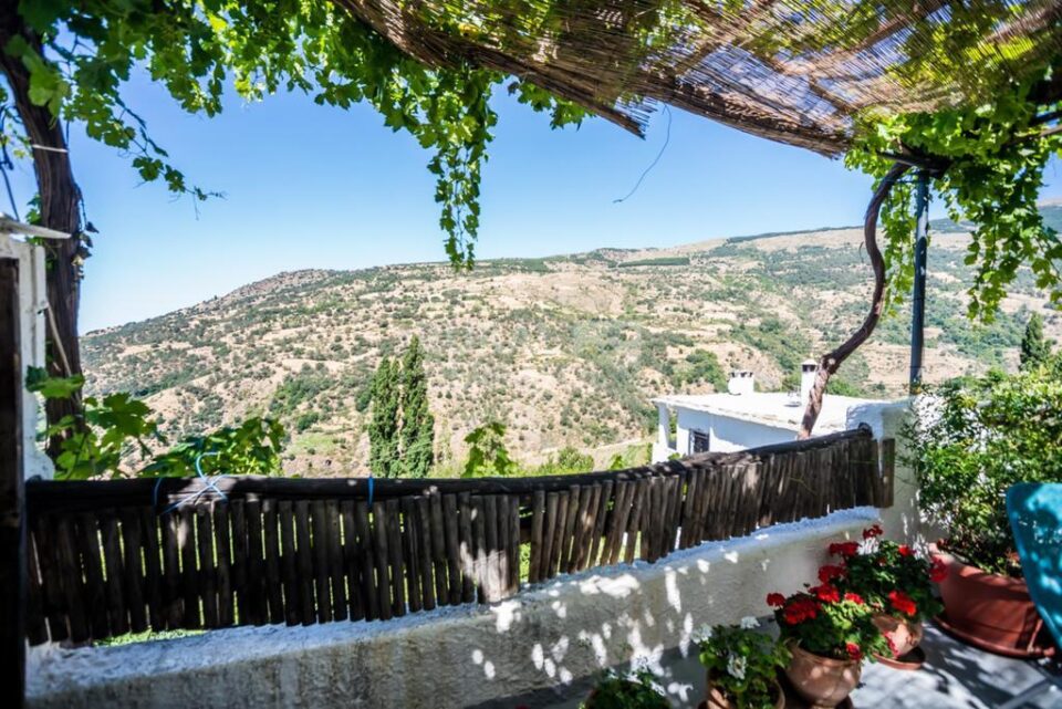 Centenaria Casa Rural en Bubión, con unas vistas impresionantes a la sierra - Imagen 28
