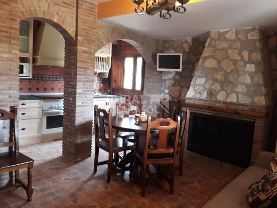Preciosa vivienda rural en Castril de la Peña, con chimenea y barbacoa - Imagen 9
