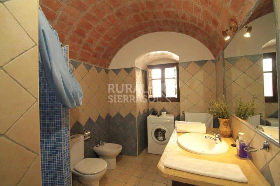 Acogedora Casa Cueva en Fonelas, con piscina, barbacoa y wi-fi - Imagen 20