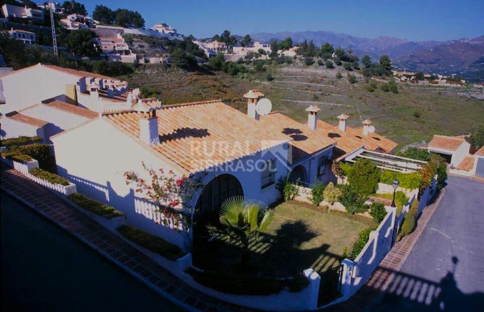 Acogedora Casa en Almuñécar, con piscina, barbacoa y aire acondicionado - Imagen 57