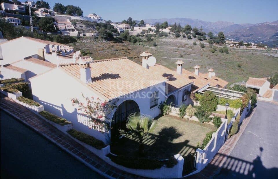 Acogedora Casa en Almuñécar, con piscina, barbacoa y aire acondicionado - Imagen 20
