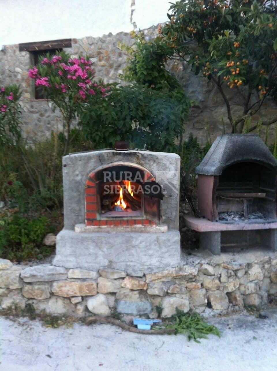 Casa rural en Montefrío, con bañera hidromasaje y piscina climatizada - Imagen 21