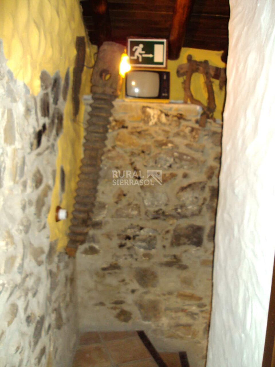 Preciosa Casa Rural en Benarrabá, con chimenea, ducha hidromasaje - Imagen 25