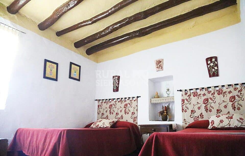 Original y auténtica Casa Rural en Cañete La Real con chimenea y piscina - Imagen 26