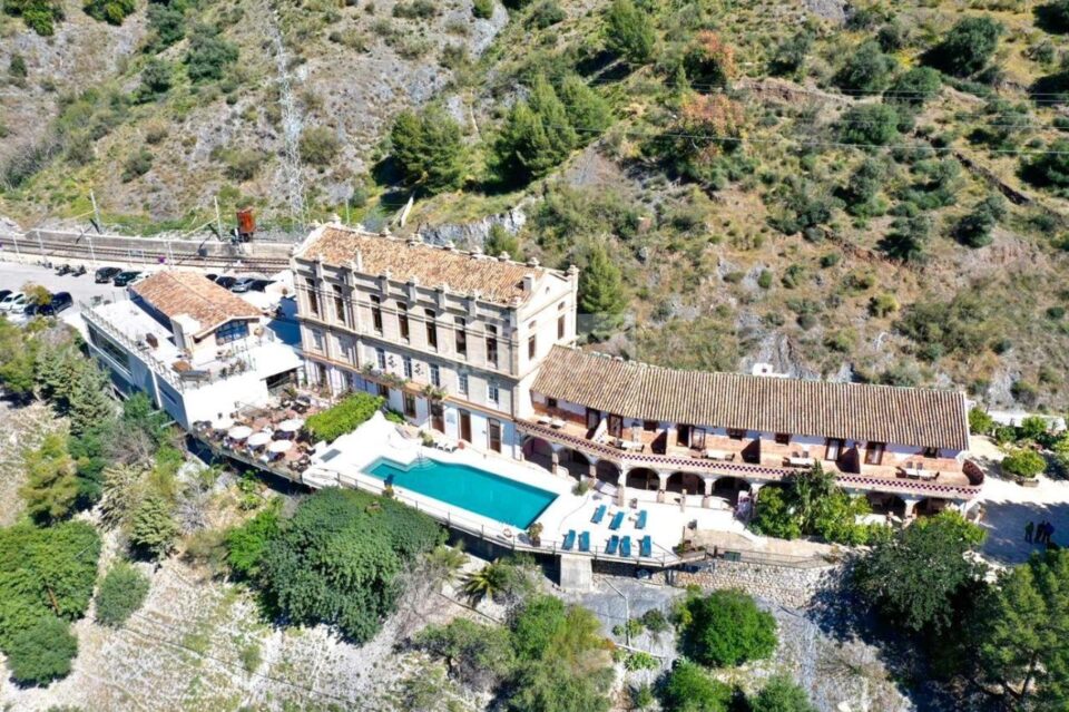 Acogedor Apartamento Rural junto al Caminito del Rey, con piscina, aire acondicionado y wifi - Imagen 26