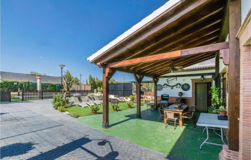 Preciosa Casa Rural en Villanueva del Trabuco, con piscina y chimenea - Imagen 12