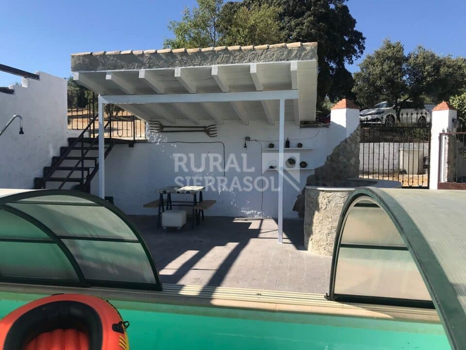 Amplia Casa Rural en Montefrío, con piscina climatizada, barbacoa y chimenea - Imagen 23
