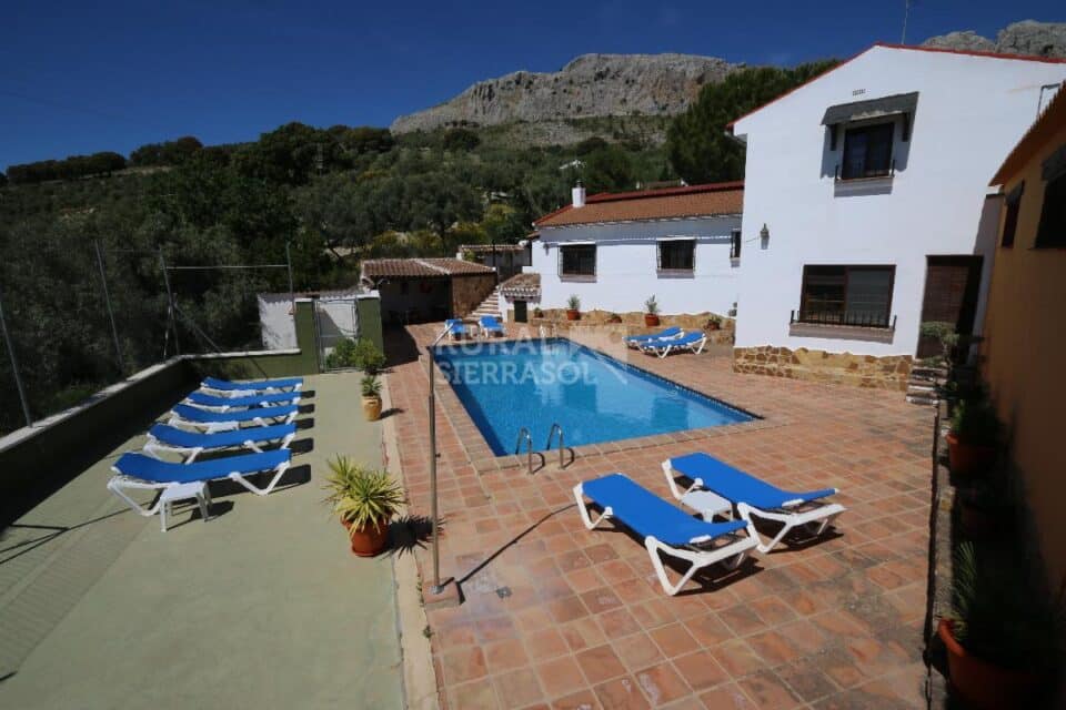 Acogedor Cortijo Andaluz en Villanueva del Trabuco, con barbacoa, piscina y wi-fi - Imagen 5