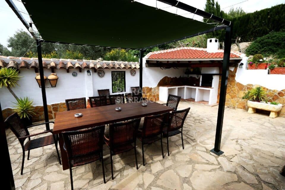 Acogedor Cortijo Andaluz en Villanueva del Trabuco, con barbacoa, piscina y wi-fi - Imagen 10