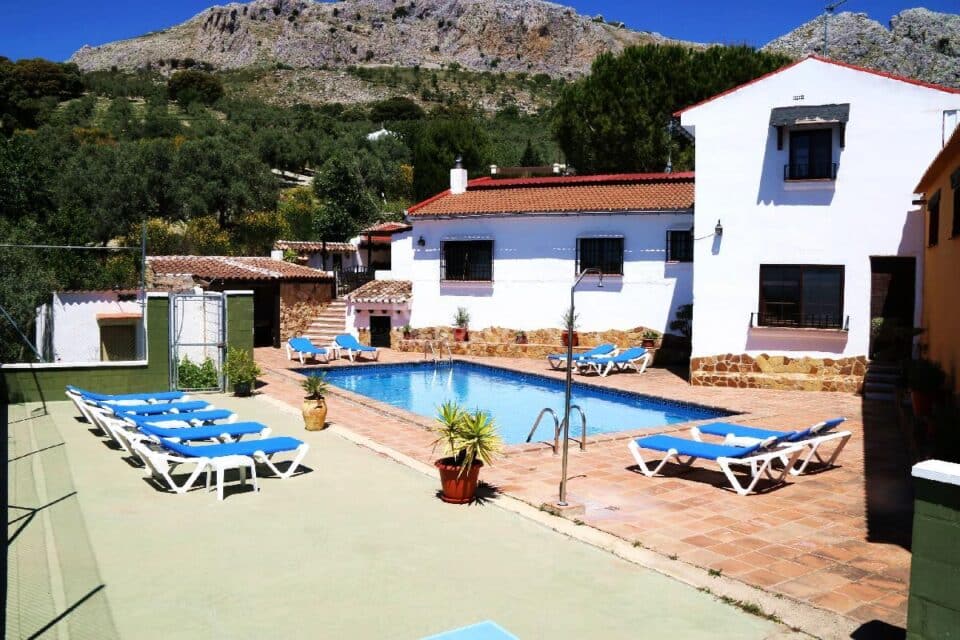 Acogedor Cortijo Andaluz en Villanueva del Trabuco, con barbacoa, piscina y wi-fi - Imagen 12