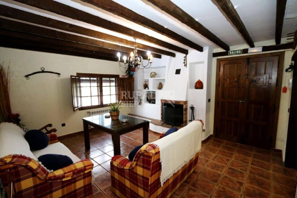 Acogedor Cortijo Andaluz en Villanueva del Trabuco, con barbacoa, piscina y wi-fi - Imagen 15