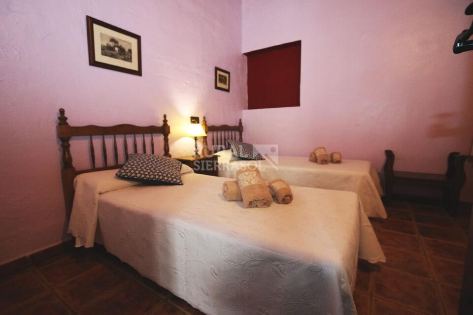 Acogedor Cortijo Andaluz en Villanueva del Trabuco, con barbacoa, piscina y wi-fi - Imagen 22
