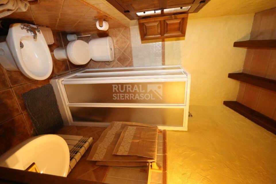 Acogedor Cortijo Andaluz en Villanueva del Trabuco, con barbacoa, piscina y wi-fi - Imagen 24