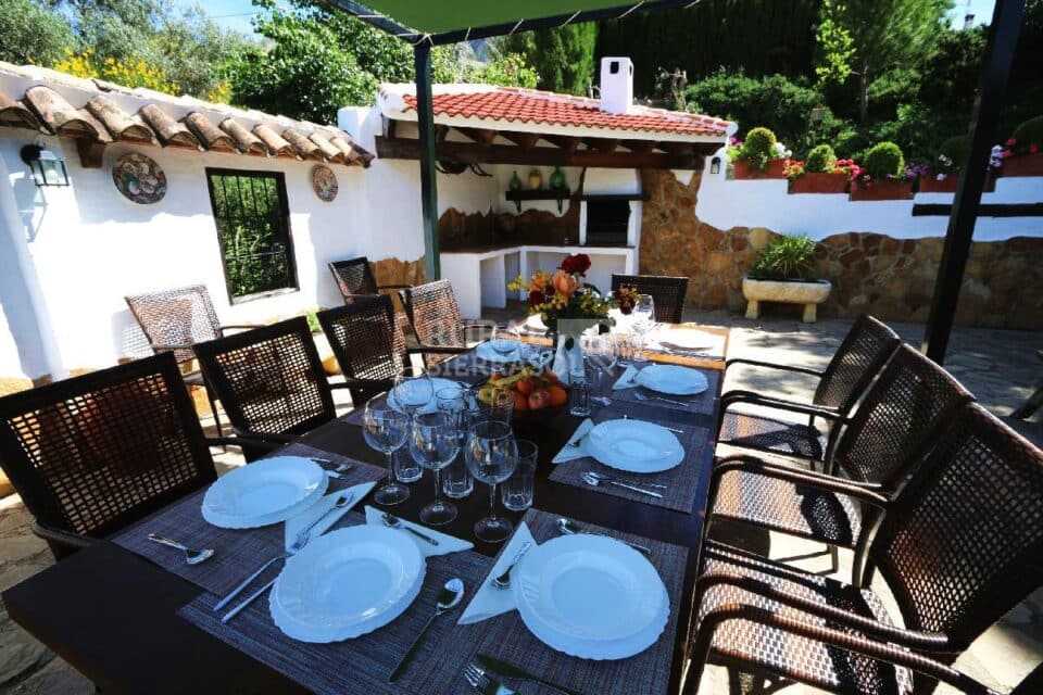 Acogedor Cortijo Andaluz en Villanueva del Trabuco, con barbacoa, piscina y wi-fi - Imagen 26
