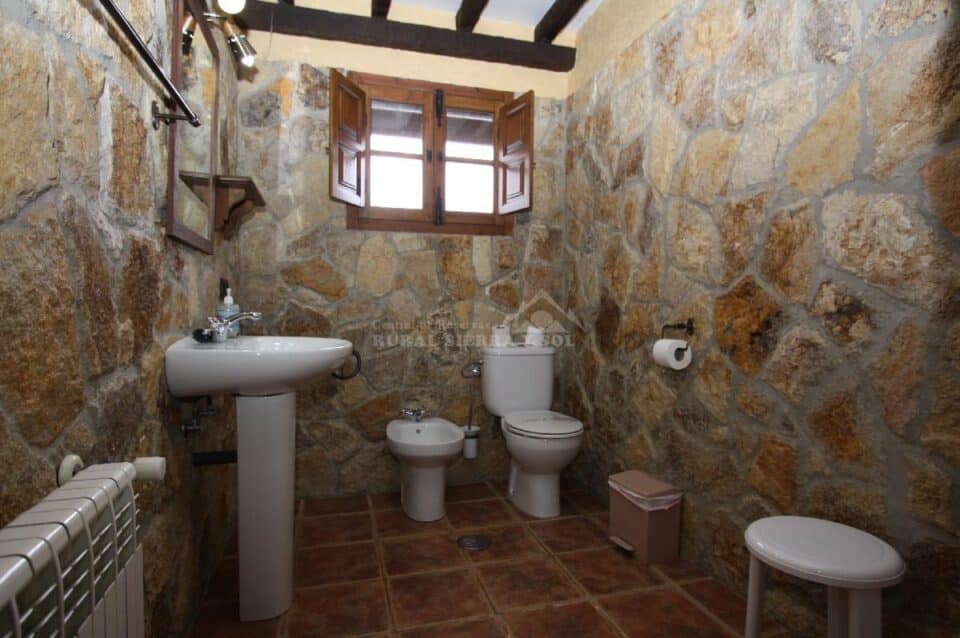 Acogedor Cortijo Andaluz en Villanueva del Trabuco, con barbacoa, piscina y wi-fi - Imagen 30