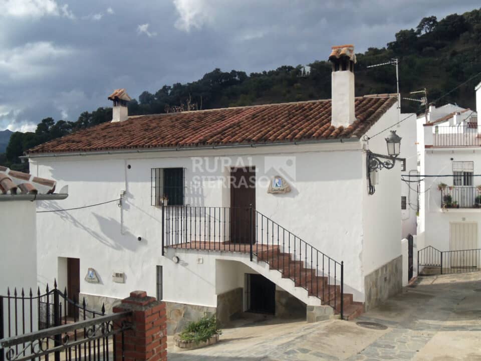 Acogedora Casa Rural en Genalguacil, con barbacoa y chimenea - Imagen 28