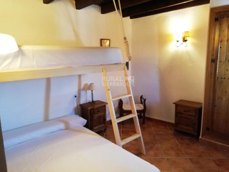 Conjunto Rural en Periana con piscina, barbacoa y wifi - Imagen 27