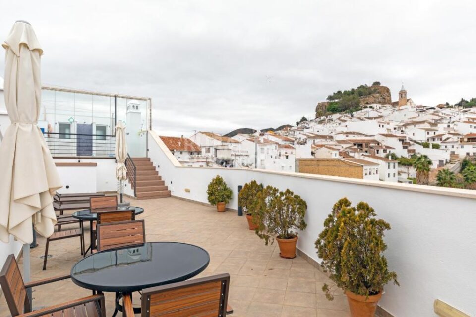 Amplio Apartamento Rural en Ardales con piscina, jacuzzi, chimenea, wi-fi - Imagen 29
