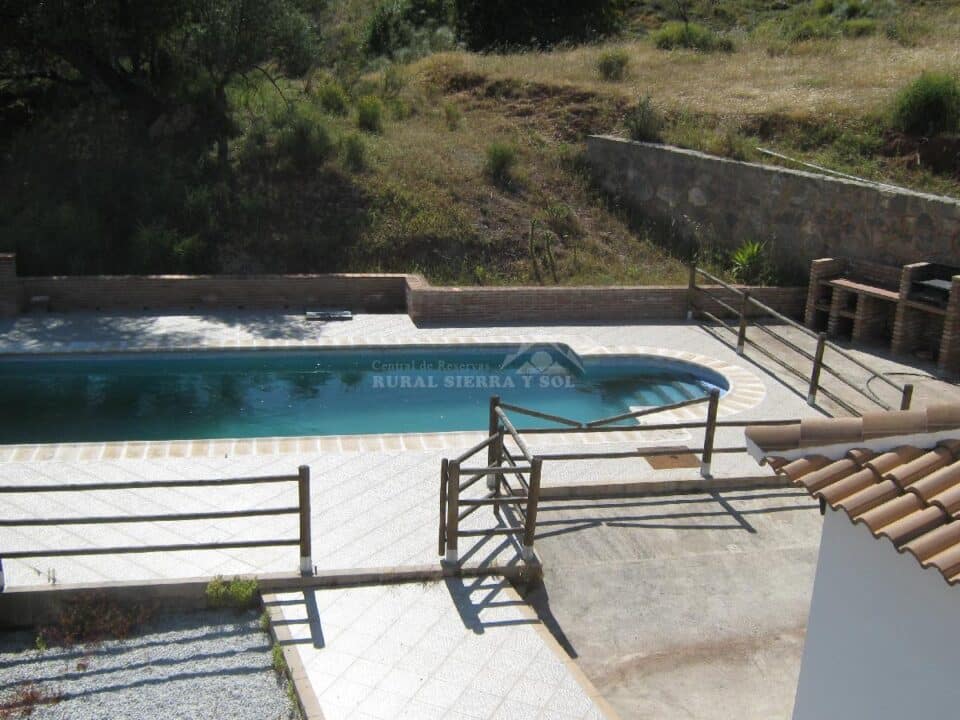 Maravillosa Casa Rural en Riogordo con piscina, aire acondicionado y barbacoa - Imagen 17