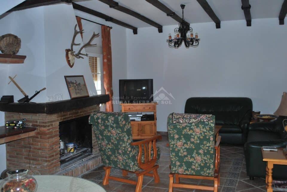 Maravillosa Casa Rural en Riogordo con piscina, aire acondicionado y barbacoa - Imagen 22