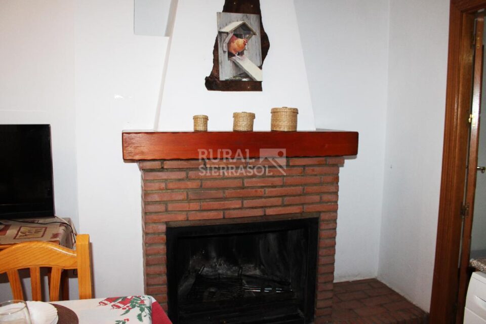 Fantástico Apartamento Rural en Capileira, con chimenea y wifi - Imagen 3