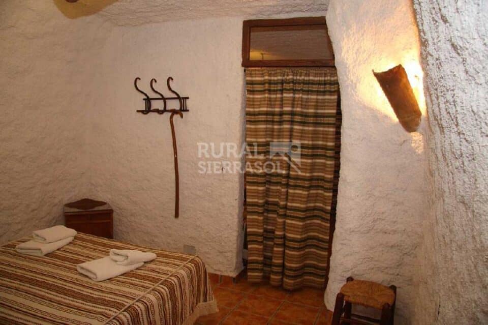 Casa Cueva en Castilléjar, con chimenea y barbacoa - Imagen 3