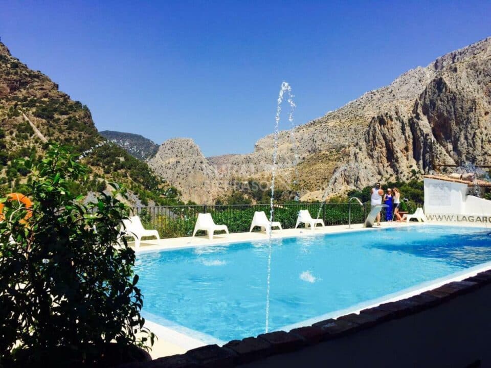 Acogedor Apartamento Rural junto al Caminito del Rey, con piscina, aire acondicionado y wifi - Imagen 3