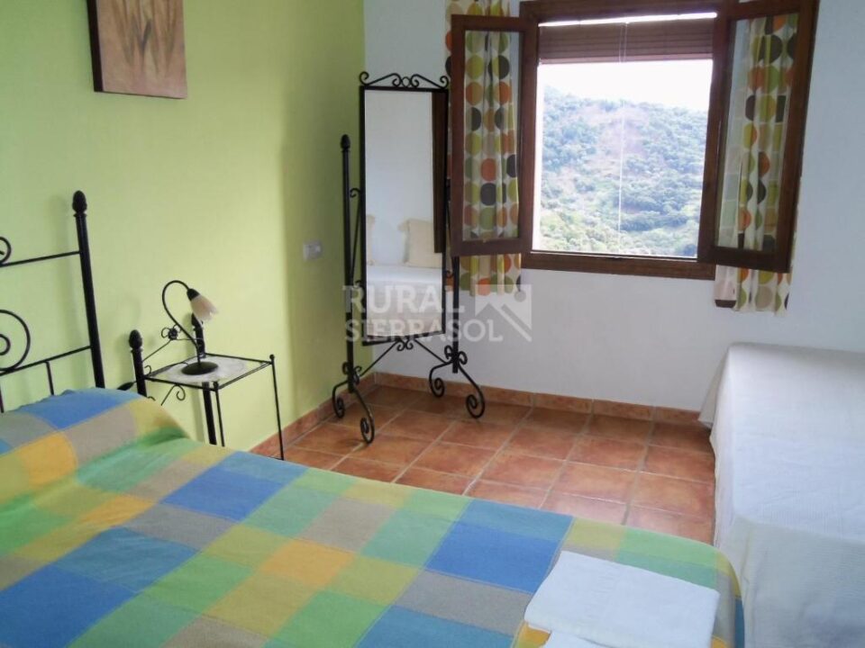 Apartamento Rural en Genalguacil, con estufa de leña - Imagen 5