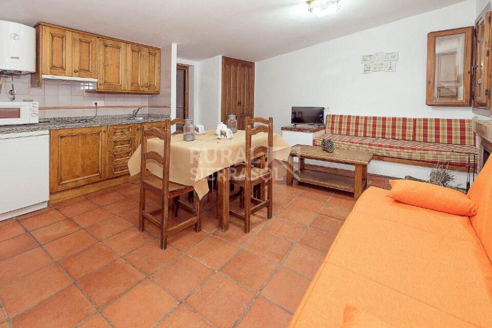 Acogedora Cabaña Rural en Huétor de Santillán, con piscina y barbacoa - Imagen 3