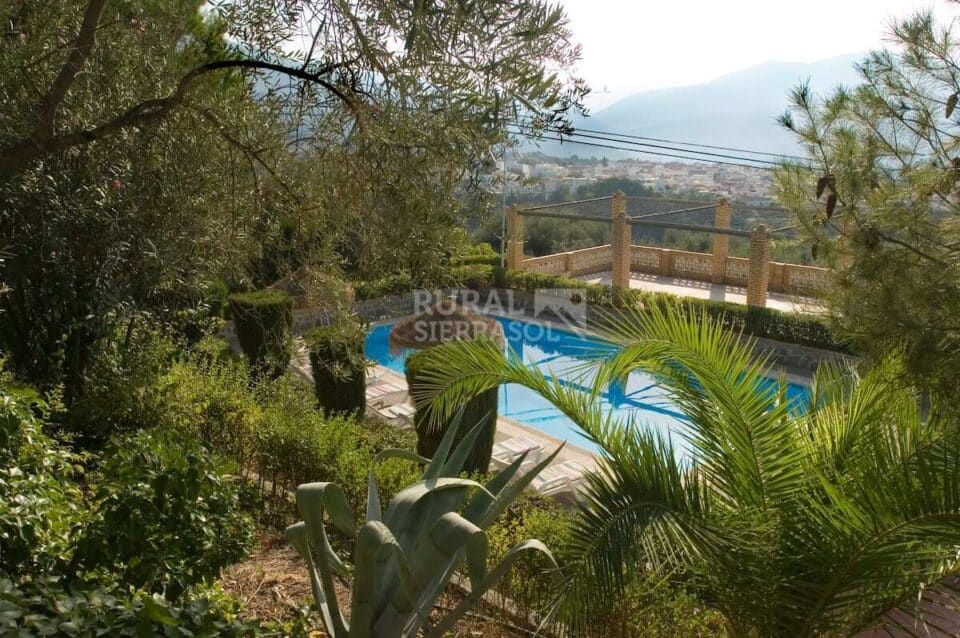 Acogedora y amplia casa rural en Órgiva, con piscina y barbacoa - Imagen 3