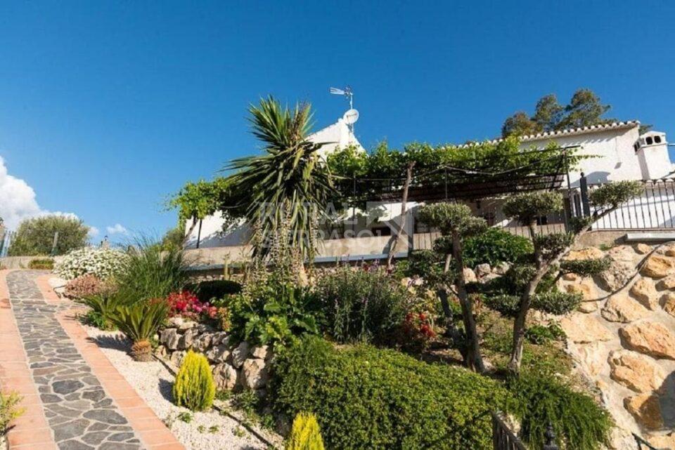 Jardín de Casa rural en Periana (Málaga)-3307