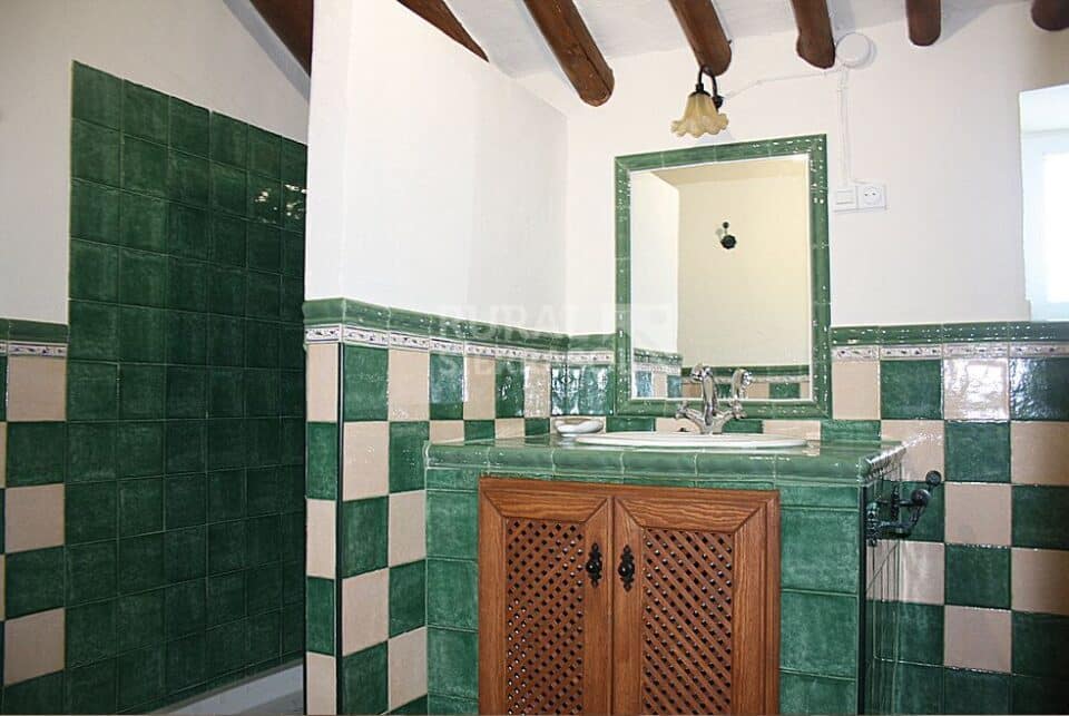 Original y auténtica Casa Rural en Cañete La Real con chimenea y piscina - Imagen 30